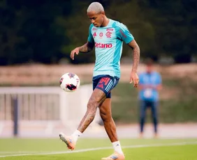 Imagem ilustrativa da imagem Flamengo com a base em campo na estreia do Campeonato Carioca