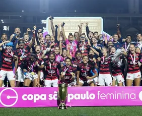 Imagem ilustrativa da imagem Flamengo goleia Grêmio e conquista Copinha Feminina