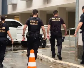 Imagem ilustrativa da imagem Fraudes no INSS: ex-ministro de Bolsonaro e deputados são alvos da PF