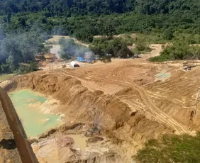 Imagem ilustrativa da imagem Garimpo ilegal de ouro evolui com laboratório e químico usado em Holocausto