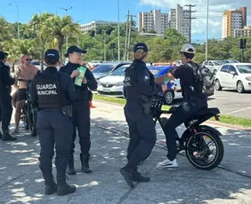 Imagem ilustrativa da imagem Guarda de Vitória realiza ações educativas sobre uso de bicicletas elétricas