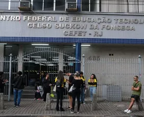 Imagem ilustrativa da imagem Homem armado invade Cefet do Rio e mata duas mulheres