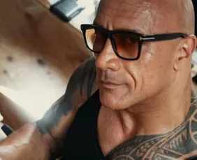 Imagem ilustrativa da imagem Homem é preso em SC por golpe usando perfis falsos do ator The Rock