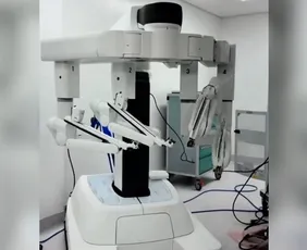 Imagem ilustrativa da imagem Hospital das Clínicas planeja comprar robô para cirurgias