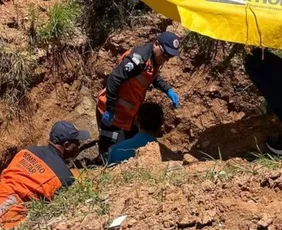 Imagem ilustrativa da imagem Idosa de 87 anos é resgatada com vida após cair em poço no ES