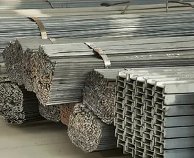 Imagem ilustrativa da imagem Indústria do aço no Brasil reduz mais de 5 mil empregos e culpa importação chinesa