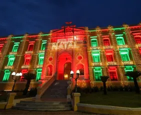 Imagem ilustrativa da imagem Jardins do Palácio Anchieta ganham iluminação especial e atrações natalinas