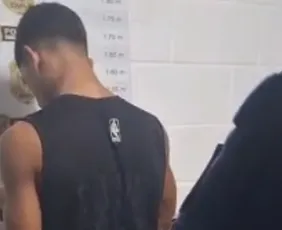 Imagem ilustrativa da imagem Jovem procurado pela Justiça é preso em coletivo de Vitória