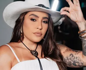 Imagem ilustrativa da imagem Lauana Prado anuncia gravidez em show e celebra maternidade