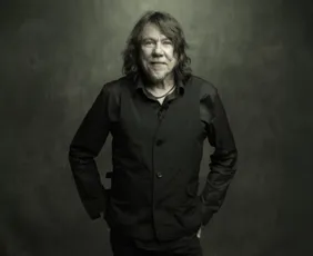 Imagem ilustrativa da imagem Lenine e Herança Negra hoje na praia de Camburi