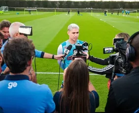 Imagem ilustrativa da imagem Luiz Araújo cita erros contra o Bayern no Mundial como lição para encarar o PSG
