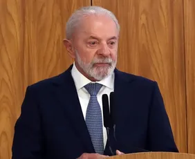 Imagem ilustrativa da imagem Lula comenta prisão de Jair Bolsonaro: "Lição de democracia”