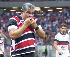 Imagem ilustrativa da imagem Marcelo Cabo deixa o Santa Cruz um dia após derrota por 4 a 0 para o Náutico