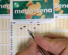 Imagem ilustrativa da imagem Mega-sena volta a acumular e pode pagar R$ 18 milhões na próxima terça