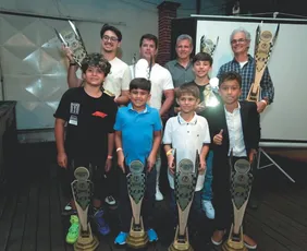 Imagem ilustrativa da imagem Melhores do ano são premiados no kart