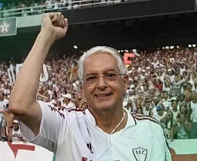 Imagem ilustrativa da imagem Morre Celso Barros, ex-patrocinador e pré-candidato à presidência do Fluminense