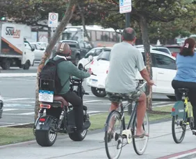 Imagem ilustrativa da imagem Motos elétricas vão ter licenciamento a partir de 2026
