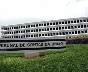 Imagem ilustrativa da imagem No TCU, 7 em cada 10 funcionários receberam salário acima do limite constitucional
