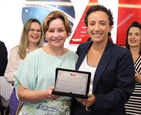 Imagem ilustrativa da imagem Nova presidente do Tribunal de Justiça do ES visita a OAB-ES e recebe homenagem