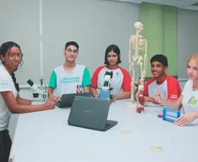 Imagem ilustrativa da imagem Novo Ensino Médio: mais tempo de aulas e reforço em tecnologia