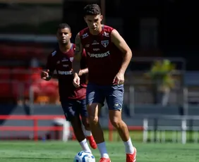 Imagem ilustrativa da imagem Oscar tem problemas cardíacos em exames no São Paulo e é levado ao hospital