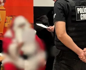Imagem ilustrativa da imagem ‘Papai Noel’ de shopping é preso em SC suspeito de cometer estupro de vulnerável