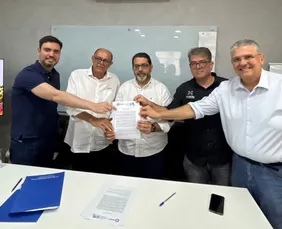 Imagem ilustrativa da imagem Pernambuco firma protocolo para retomar exportações de frutas do Vale por Suape