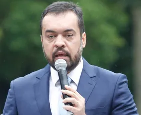 Imagem ilustrativa da imagem Planos de Castro levam RJ a debater eleição indireta para 'governo-tampão'