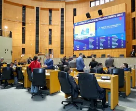 Imagem ilustrativa da imagem Projeto que isenta produtores rurais do uso de água é aprovado