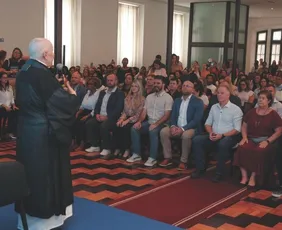 Imagem ilustrativa da imagem Rede Abraço: atendimento gratuito contra o vício em drogas