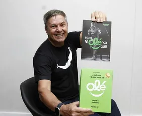 Imagem ilustrativa da imagem Rossini Macedo brilha com “humortivacional” em seu livro