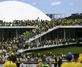 Imagem ilustrativa da imagem STF já condenou mais de 800 réus pela trama golpista