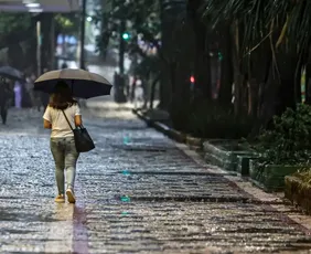 Imagem ilustrativa da imagem Saiba em que regiões do Brasil deve chover acima da média no verão