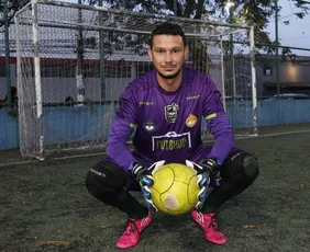 Imagem ilustrativa da imagem Serviços por aplicativo incluem até contratação de goleiro