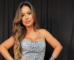 Imagem ilustrativa da imagem Simone Mendes relembra prisão nos EUA: 'Colocaram algemas nas minhas mãos'