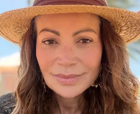 Imagem ilustrativa da imagem Solange Almeida revela como foi obrigada a assumir culpa pela separação da Aviões