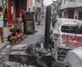 Imagem ilustrativa da imagem 'Sou a lei, sou o juiz, mandado é o c', teria dito policial durante operação no Rio