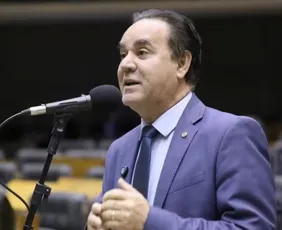 Imagem ilustrativa da imagem Suplente de Zambelli elogia renúncia e promete mandato de continuidade