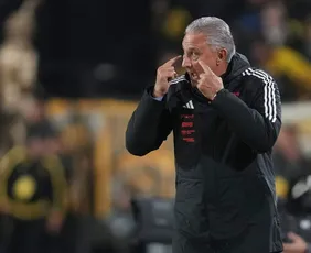 Imagem ilustrativa da imagem Tite explica crise de ansiedade e se diz 'em paz' para voltar ao futebol