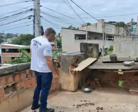 Imagem ilustrativa da imagem Tutora é presa após cão ser resgatado em situação de maus-tratos em Viana