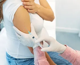 Imagem ilustrativa da imagem Vacina contra bronquiolite chega ao SUS em dezembro