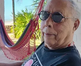 Imagem ilustrativa da imagem Velório de Jards Macalé reúne amigos e familiares no Palácio Capanema, no RJ