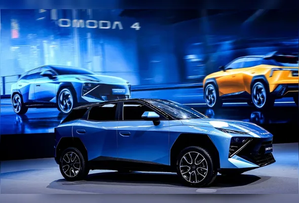 Omoda 4, um elétrico compacto, chegará em outubro e será o sétimo produto da marca no mercado brasileiro