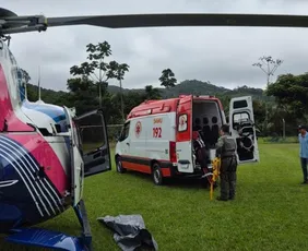 Imagem ilustrativa da imagem Adolescente sofre amputação da perna após acidente entre carro e moto no ES