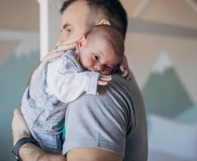 Imagem ilustrativa da imagem Ampliação da licença-paternidade: qual o papel do pai nos primeiros dias do bebê?