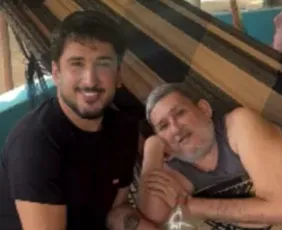 Imagem ilustrativa da imagem Após 20 dias na UTI, morre pai de influenciador que retirou parte do crânio