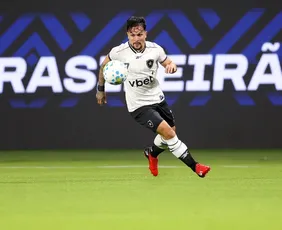 Imagem ilustrativa da imagem Artur chega ao São Paulo como confirmação do respaldo a Roger Machado