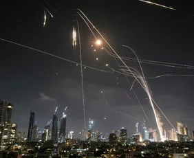 Imagem ilustrativa da imagem Irã diz que vai bombardear 'todo o Golfo Pérsico' se for invadido pelos EUA