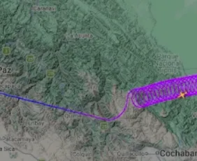Imagem ilustrativa da imagem Avião faz mais de 20 círculos em possível 'voo fantasma' antes de cair na Bolívia