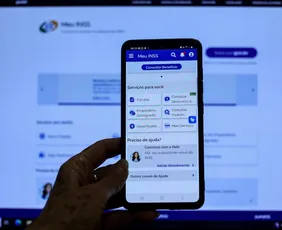 Imagem ilustrativa da imagem Bancos vão fazer leilão para empréstimo de consignado no INSS